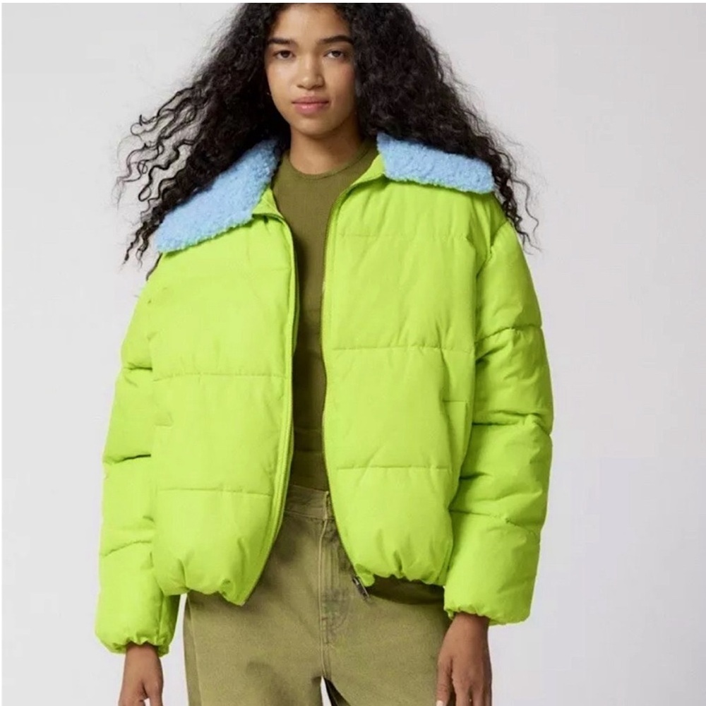 URBAN OUTFITTERS OVERSIZED DUCKIE LIME GREEN PUFFER COAT WITH SHEARLING COLLAR